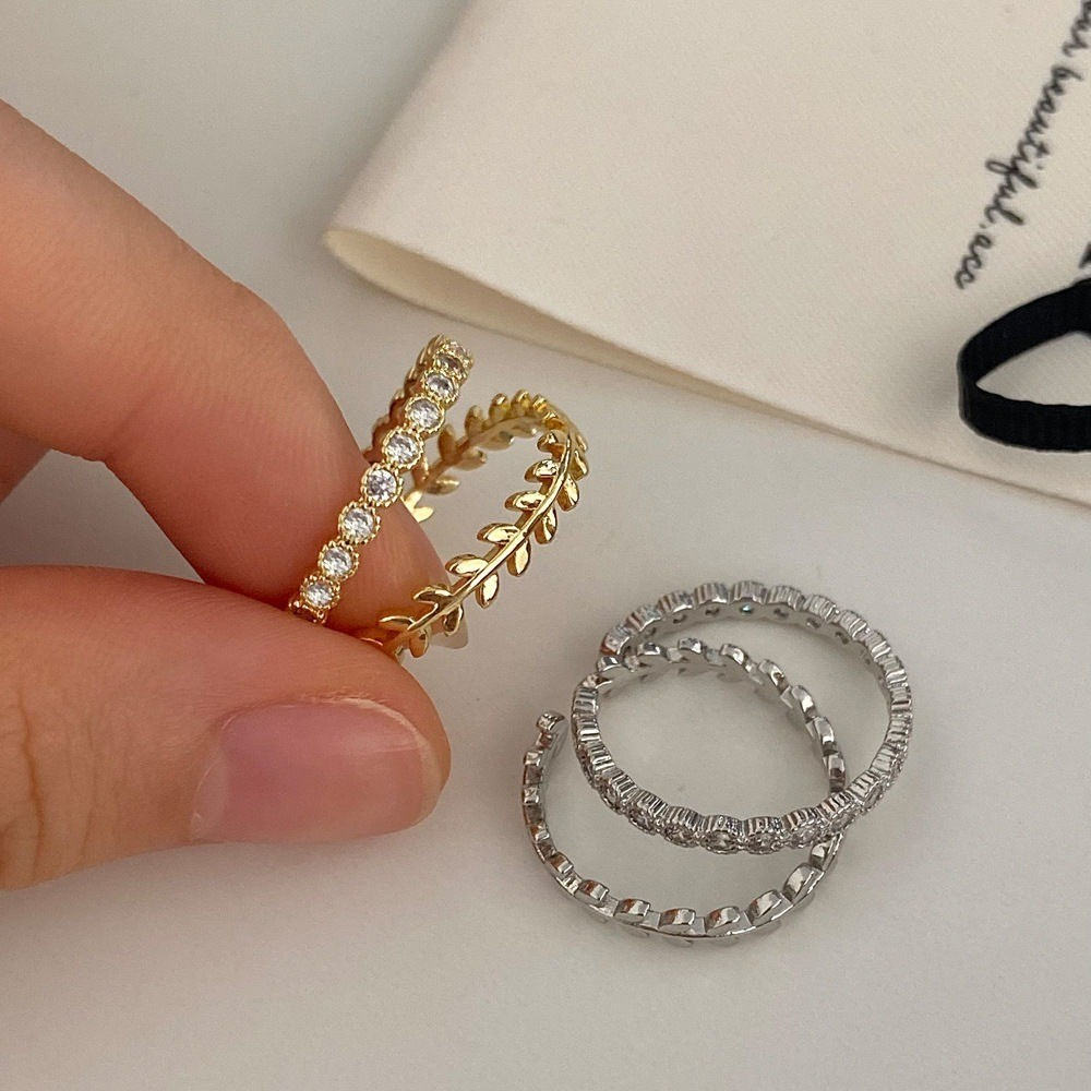 Conjunto de Anéis Elegance – Sofisticação Delicada