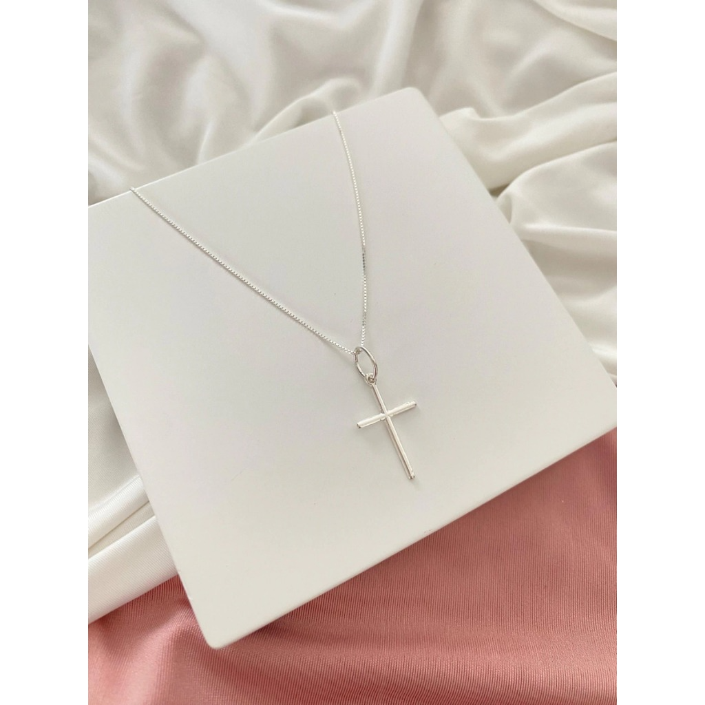 Colar com Pingente de Cruz – Proteção e Fé