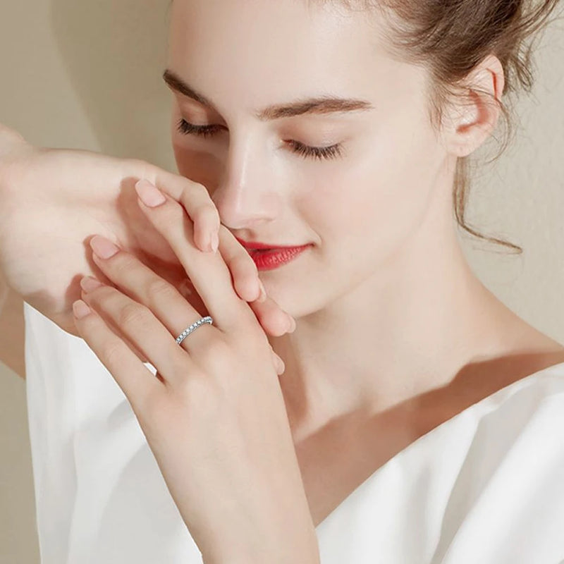 KNOBSPIN Anel Moissanite para Mulheres, Banda Eterna, Anéis de Noivado de Casamento 925 Prata Esterlina, Sólido Ouro Branco 18k, 2mm Cor D